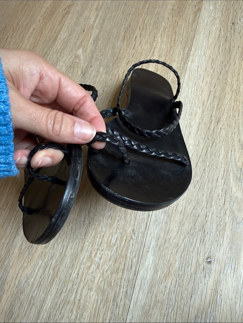 Ancient Greek Sandals Black Braided Leather Toe-Ring Sandals - Women 37 - Picture 3 of 4